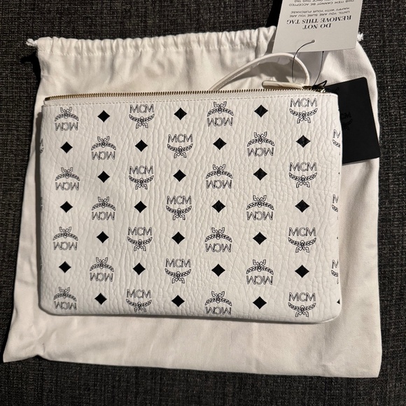 MCM Crossbody Pouch in Visetos - Picture 1 of 6